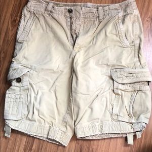 Men’s Longer Length Cargo Shorts